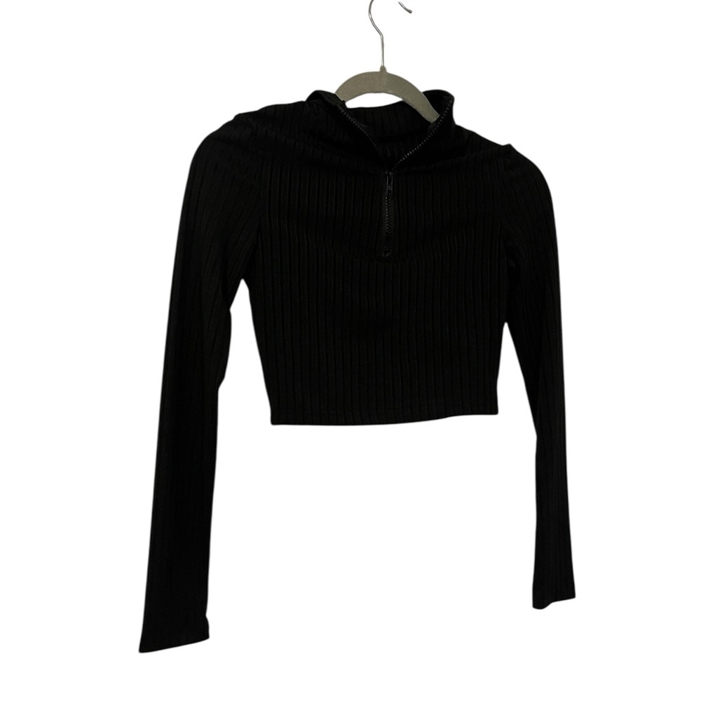 Women's Black Knit Mock Neck Long Sleeve Zip Cropped Top Regular Fit Quarter Zip